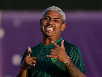 Jhon Kennedy fala sobre possível retorno ao Fluminense (Foto: Lucas Merçon/FFC)
