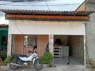 Fachada da casa de 25 m² com diária a R$ 28.800 