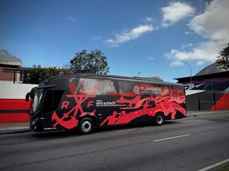 Flamengo é a primeira instituição esportiva do Brasil a adotar um ônibus elétrico com tecnologia BYD para o trajeto de seus atletas