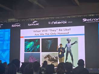 Cientista Adam Frank falou sobre vida alienígena durante a Rio Innovation Weeek 2025.