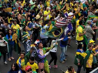 Manifestantes durante atos deste 7 de Setembro, em 2025