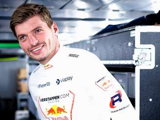 Max Verstappen exalta elencos de Flamengo e Palmeiras