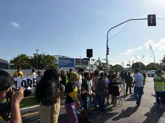 Cúpula de Líderes começa em meio a protesto de indígenas