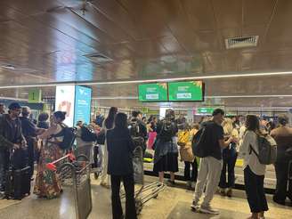 Aeroporto de Belém neste domingo, 9, um dia antes de começar a COP oficialmente