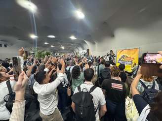 Momento 'Fóssil do Dia' acontece diariamente na Zona Azul da COP30, às 18 horas