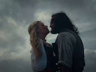 Margot Robbie e Jacob Elordi em nova adaptação de 'O Morro dos Ventos Uivantes'