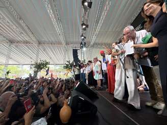 Cúpula dos Povos chegou ao fim neste domingo com a entrega da carta com os pedidos 