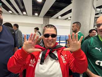 Nathalia Valério escolheu fazer uma tatuagem para marcar a campanha do Flamengo na Libertadores na pele