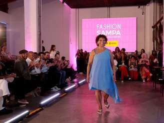 Tati Santos trabalhou por 30 anos para lojas do Brás e Bom Retiro e agora mantém o Ateliê de Moda Tati Santos, no Mandaqui.