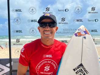 Israel Junior venceu Weslley Dantas, líder do ranking sul-americano do Qualifying Series da WSL, para assegurar vaga na semi da etapa da Praia do Futuro