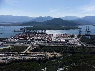 Expectativa é que o edital do Tecon Santos 10 seja publicado até o final de janeiro