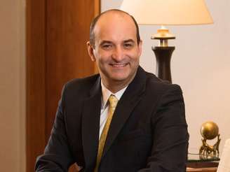 Na mira da Polícia Federal, João Carlos Mansur, fundador da Reag, pediu licença de seus cargos no Palmeiras