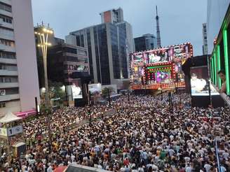 Avenida Paulista costuma receber grande público na virada do ano