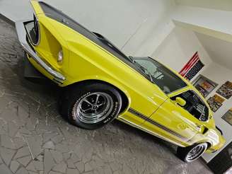 Mustang Mach One - dianteira