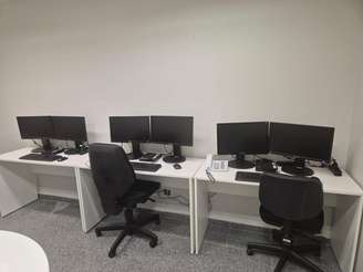 Sala-cofre da CPI do INSS, onde vão ficar armazenados dados do celular de Daniel Vorcaro, dono do Master