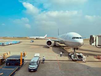 Entenda os seus direitos e saiba o que fazer se o seu voo foi cancelado.