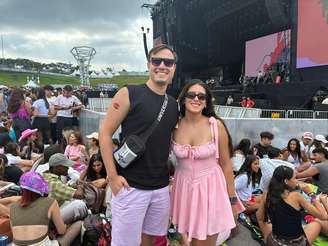 Fãs da cantora Sabrina Carpenter compareceram ao Lollapalooza 2026