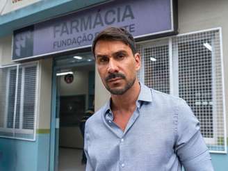 Edilberto (Julio Rocha) terá segredo ameaçado nesta terça, 14, em 'Três Graças'.