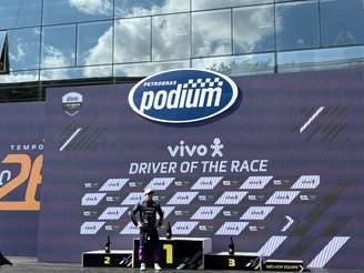 Guilherme Salas sobe ao pódio de Interlagos da Stock Car