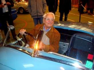 Hermano da Silva Ramos em 2013, ao receber homenagem da Gordini, na França, por ter sido piloto oficial da antiga equipe na Fórmula 1 