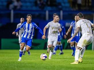 Avaí dominou a Chapecoense na final da Taça Sul-Sudeste –