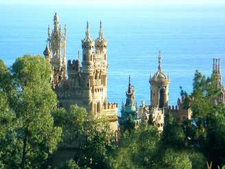 Castelo construído por um médico espanhol na Costa del Sol