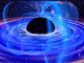 Primeiro foi um brilho ultravioleta, depois vieram os raios X: assim desperta um buraco negro supermassivo
