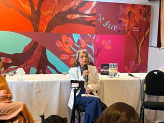 A ministra do STF Carmén Lúcia dá entrevista coletiva na Flip 2026 em 23 de julho.