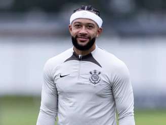 Memphis Depay em treino pelo Corinthians 