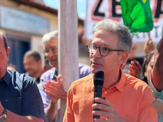 Zema diz que condena o alinhamento brasileiro a regimes autoritários e critica a diplomacia internacional do país