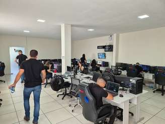 O escritório da Pixbet em Serra Branca (PB) emprega cerca de 100 pessoas que trabalham no call center da casa de apostas