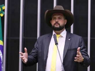 Deputado Zé Trovão recorreu ao TSE contra aumento do Bolsa Família