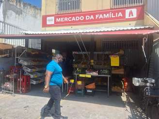'Passei a loja com o coração muito apertado', disse Valnei