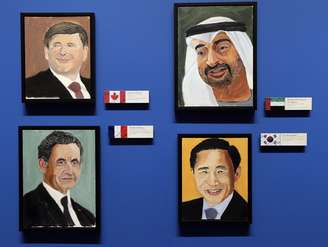 <p>Retratos do primeiro-ministro canadense Stephen Harper, do príncipe de Abu Dhabi Mohamed bin Zayed Al Nahyan, do ex-presidente francês Nicolas Sarkozy e do ex-líder sul-coreano Lee Myung-bak</p>