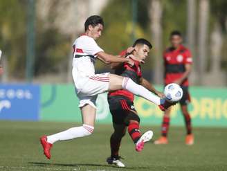 São Paulo e Flamengo empataram por 3 a 3, na semi do Brasileiro sub-17 (Foto: Fernando Teixeira/Saopaulofc.net)