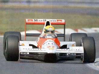 A McLaren foi a primeira a testar a solução do bico alto em 1990 depois da Tyrrell