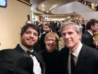 Chico Paiva esteve na cerimônia junto com a equipe de "Ainda Estou Aqui"