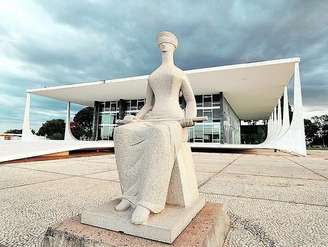 Ministros do STF se desentendem durante julgamento nesta quinta-feira.