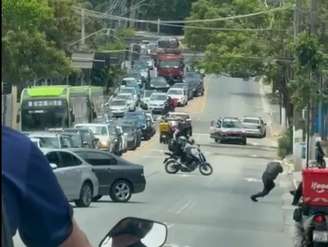 Assalto à farmácia termina em tiroteio na região do Morumbi.
