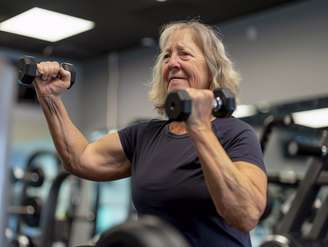 Descubra se a musculação é recomendada para todas as idades