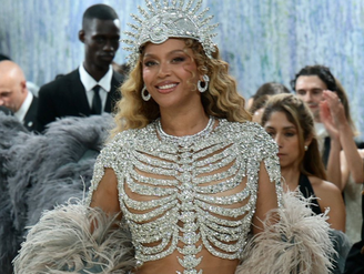(Foto: reprodução – Youtube/VOGUE)