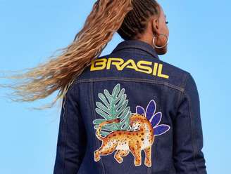 Jaqueta jeans bordada à mão do Time Brasil 