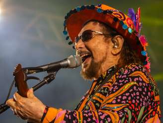 Geraldo Azevedo encanta gerações com suas composições 