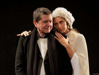 Celso Frateschi e Maria Fernanda Cândido estrelam 'Quando Despertarmos de Entre os Mortos' no Teatro Paulo Autran.