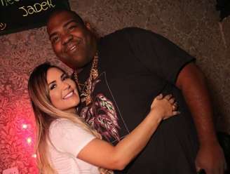 Nego Jader com Deolane Bezerra