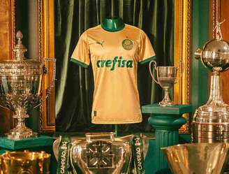 Palmeiras lança novo uniforme –