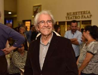 Juca de Oliveira está internado na UTI cardíaca em SP.