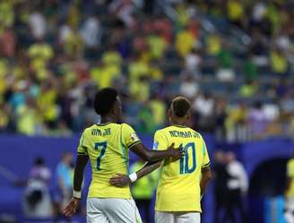 Imprensa internacional destaca brilho de Vini e retorno de Neymar.