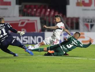 Rigoni foi expulso no fim da partida contra o Palmeiras pelo Brasileirão (Foto: Rubens Chiri/saopaulofc.net)