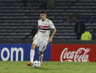 Oscar em jogo do São Paulo (Photo by Rubens Chiri/Saopaulofc.net)